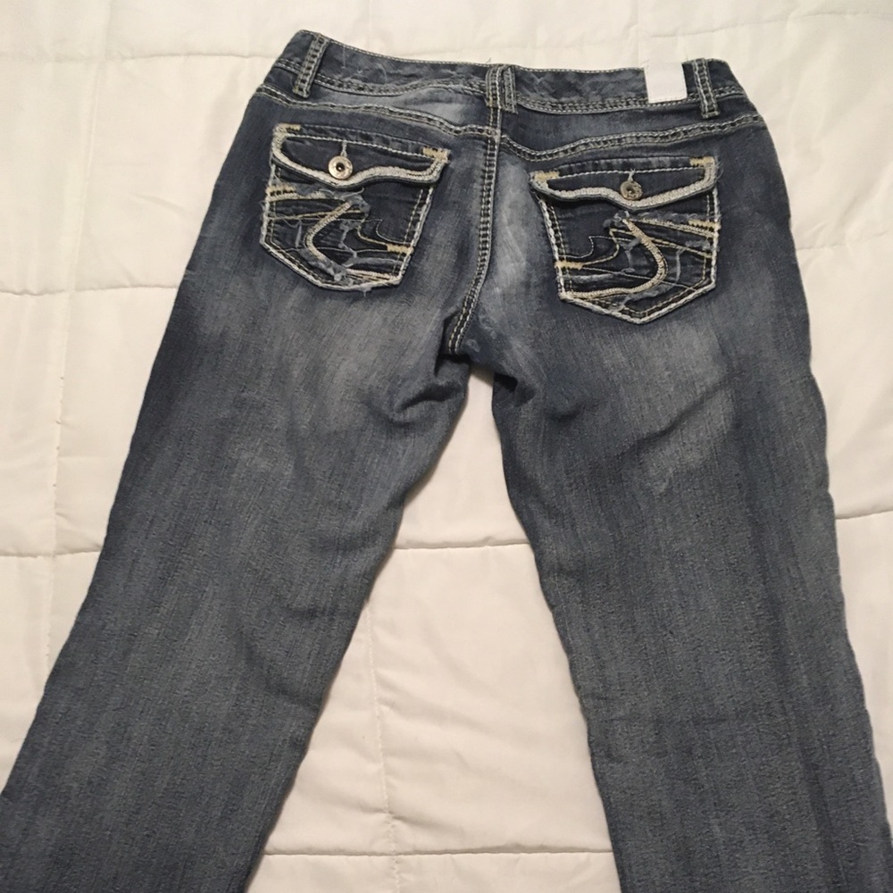 Maurices Capris Gently worm